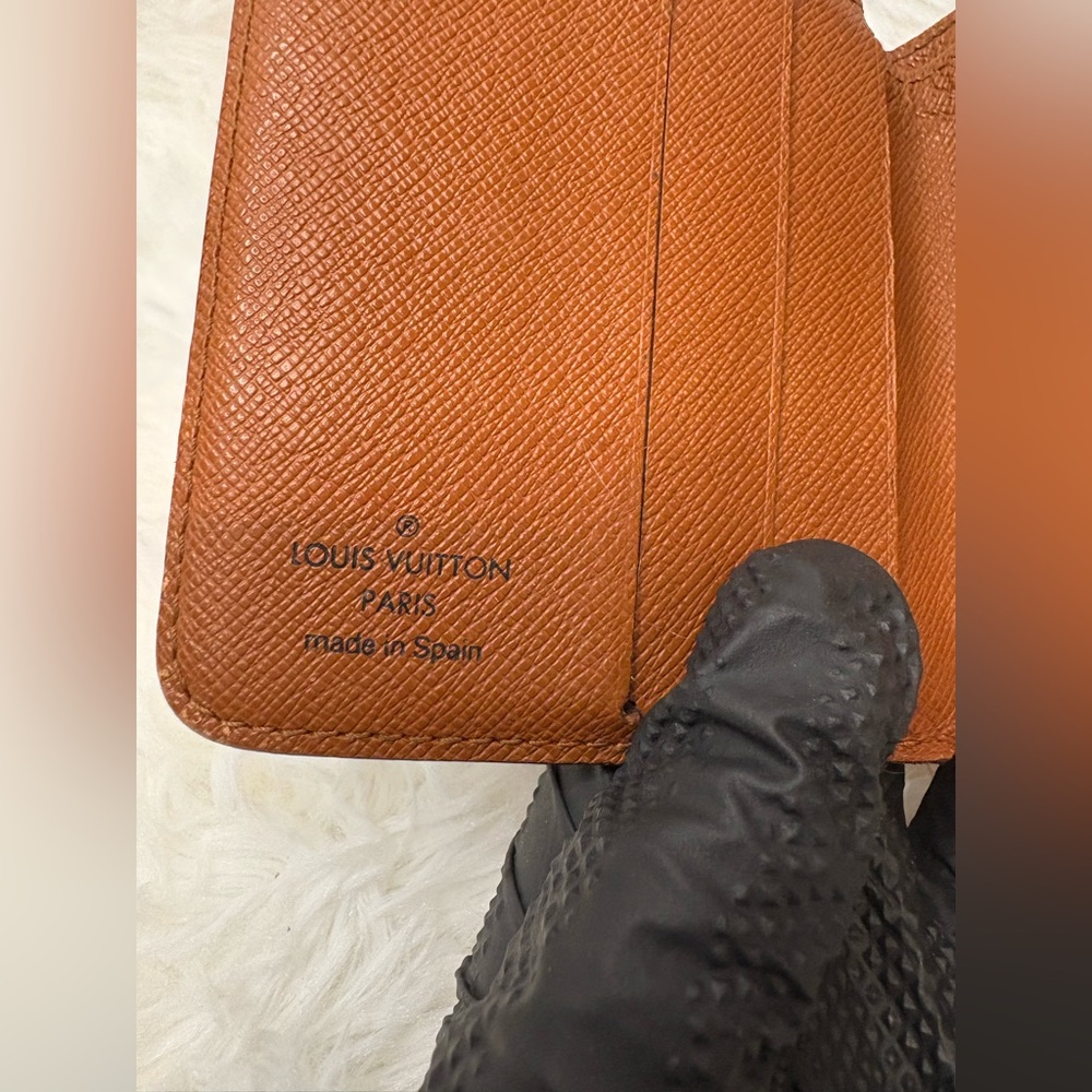 Vintage Louis Vuitton Monogram Compact Zippy Wallet - CA0949 - Picture 11 of 15